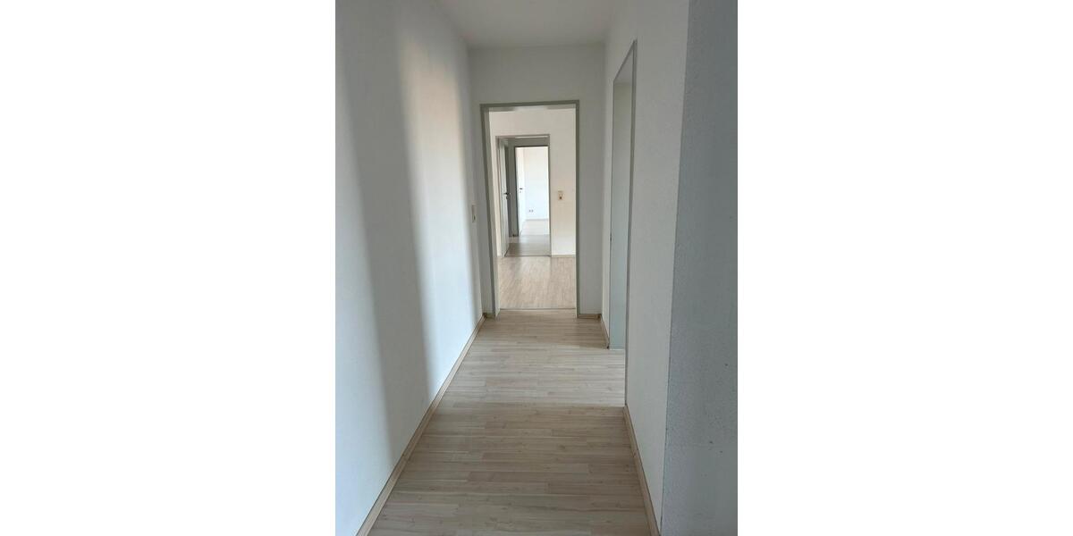 Etagenwohnung Gützkow - 3 Zimmer, 92 m&sup2;, 690&euro; | Angebot:24660852