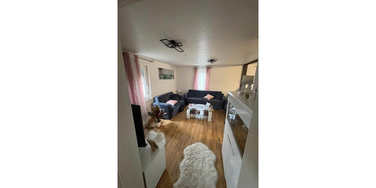 Dachgeschoßwohnung Kirchardt - 3.5 Zimmer, 64 m&sup2;, 670&euro; | Angebot:26705165