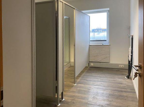 Gewerbeobjekt Neutraubling - 2.880&euro; | Angebot:25876636