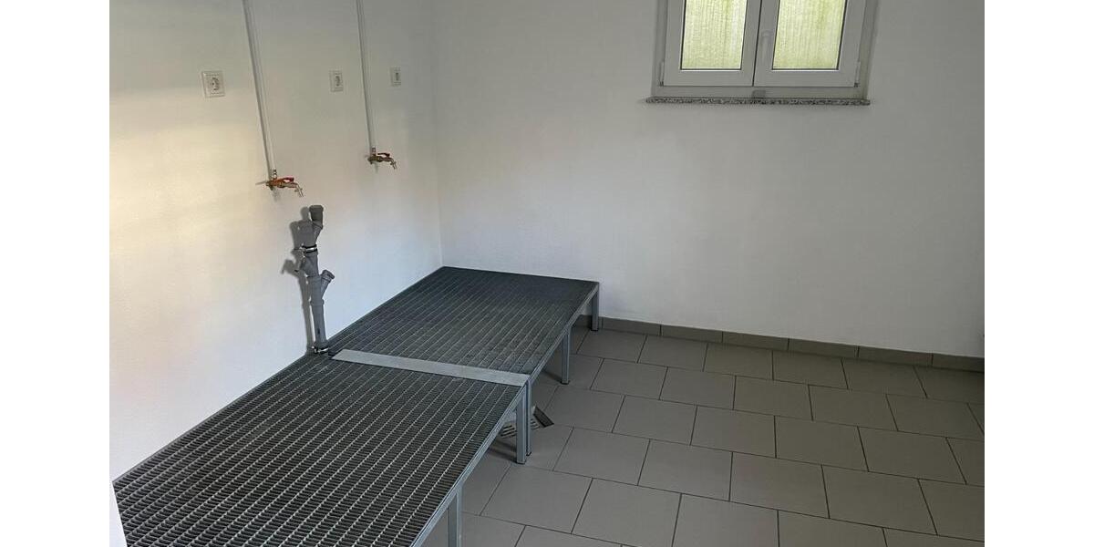 Etagenwohnung Frickenhausen - 3.5 Zimmer, 90 m&sup2;, 1.155&euro; | Angebot:24737986