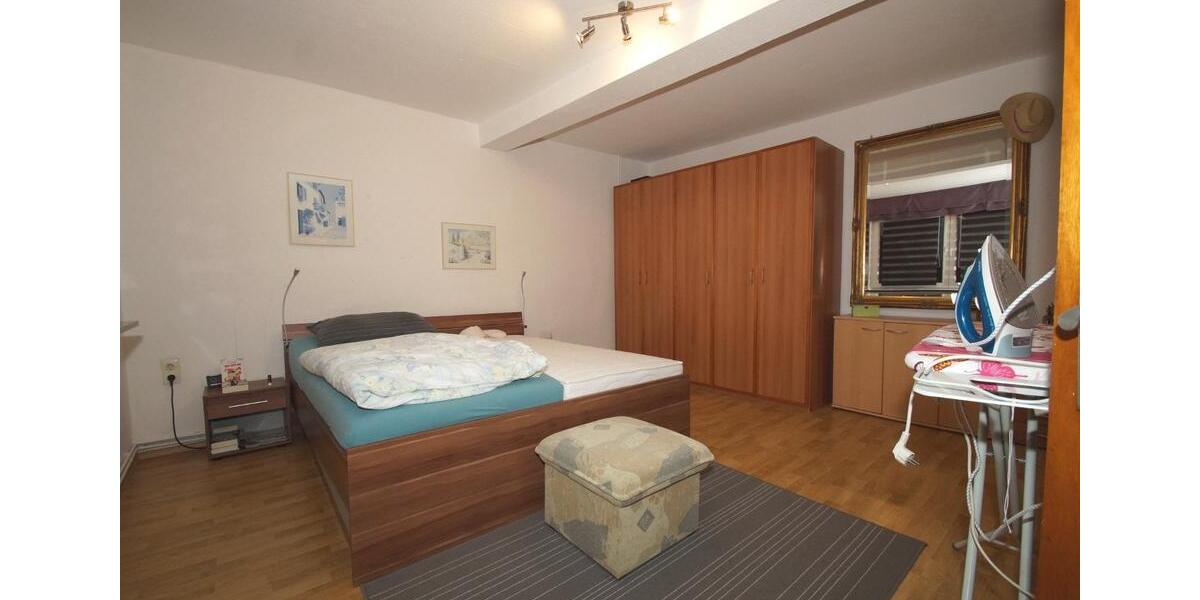Erdgeschoßwohnung Büdingen - 3 Zimmer, 103 m&sup2;, 750&euro; | Angebot:25272818