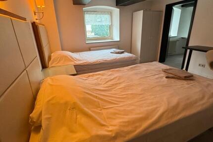 Wohnen auf Zeit Werdohl - 8 Zimmer, 190 m&sup2;, 10&euro; | Angebot:26127806