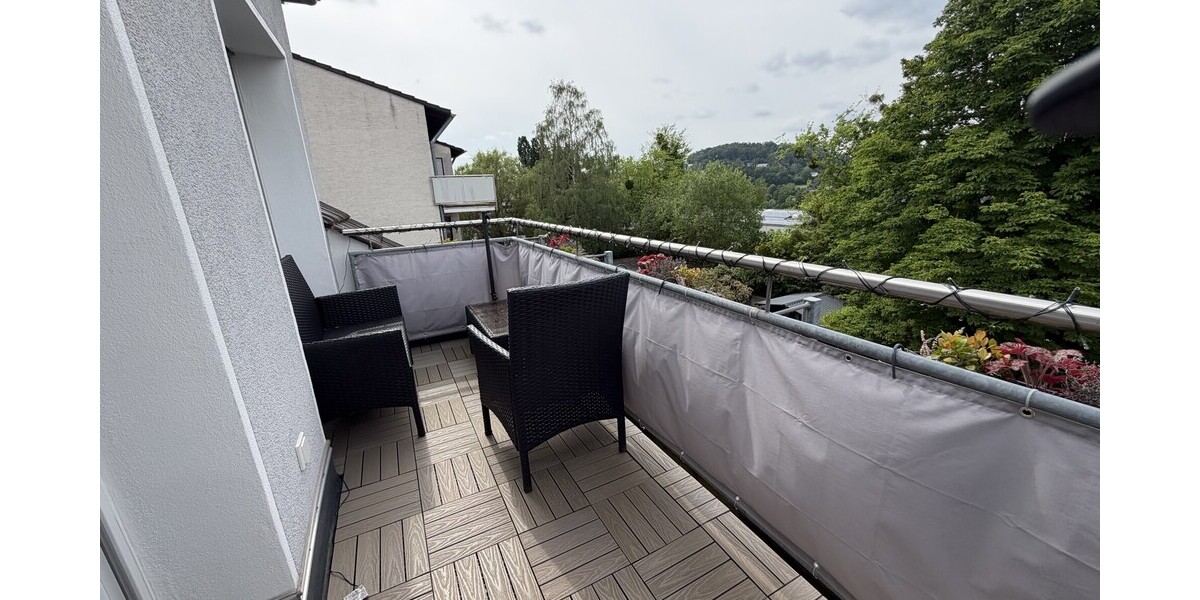 Moderne 4-Zimmer-Dachgeschosswohnung mit 2 Balkonen - Dachgeschoßwohnung Königswinter | Angebot:26979215