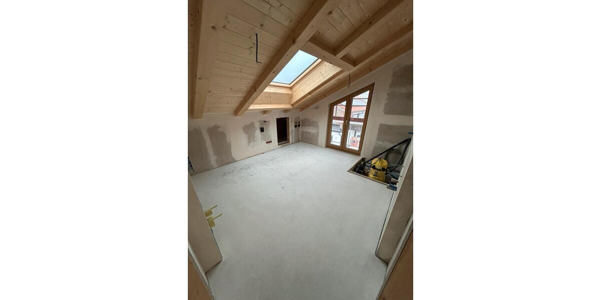 Dachgeschoßwohnung Schnaitsee - 3 Zimmer, 93 m&sup2;, 1.630&euro; | Angebot:24539790