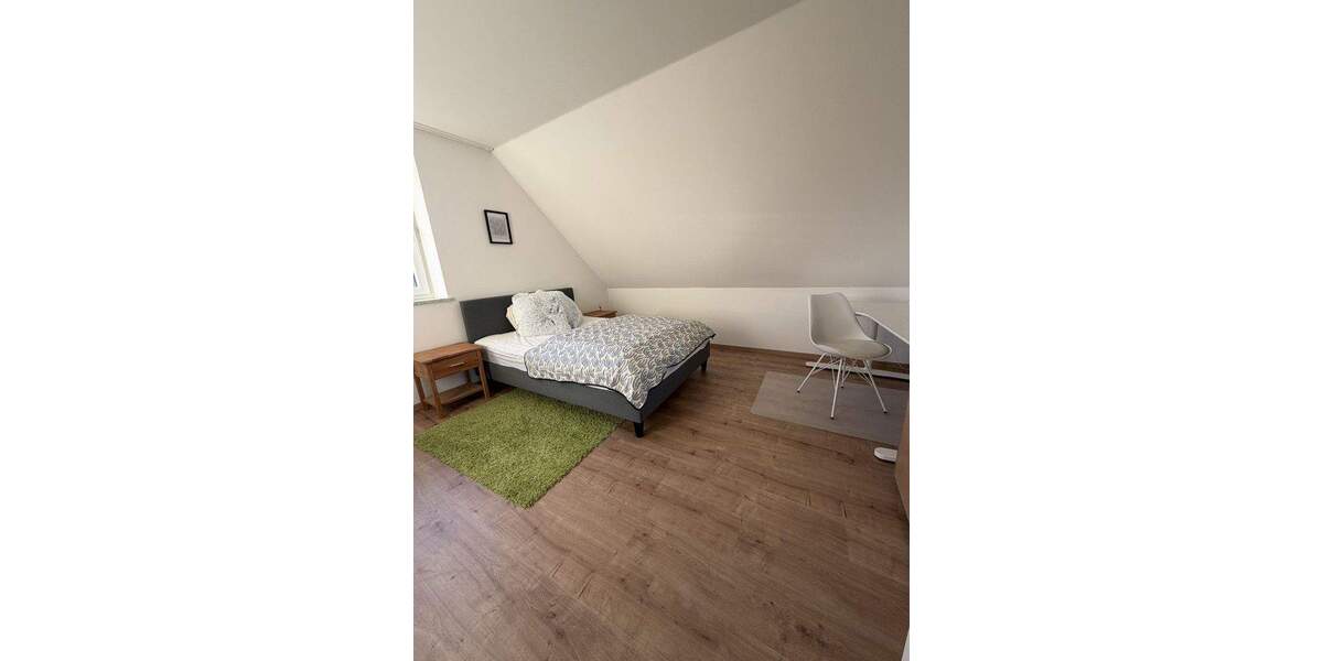 Einfamilienhaus Kröslin - 6 Zimmer, 220 m&sup2;, 1.990&euro; | Angebot:24671910