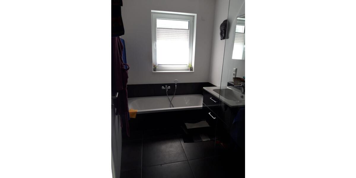 2-Zimmer-Wohnung EG im Ortsteil Reyershausen, KEINE Heizkosten ! 2 zimmer