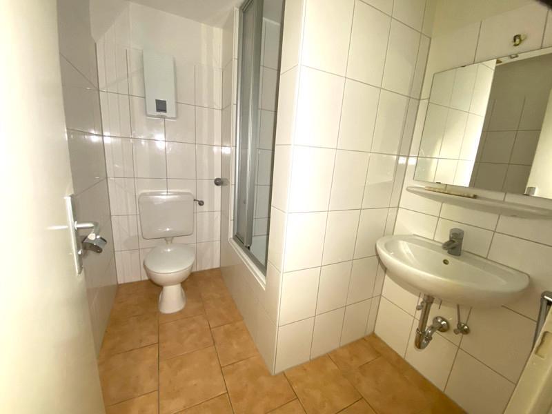 1-Zimmer-Wohnung mit Aufzug und neuem Duschbad direkt an der Oper zimmer
