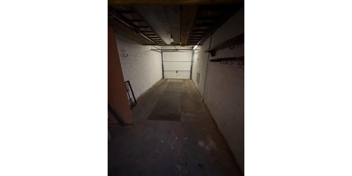 Erdgeschoßwohnung Grevenbroich Neuenhausen - 4 Zimmer, 130 m&sup2;, 1.500&euro; | Angebot:24840289