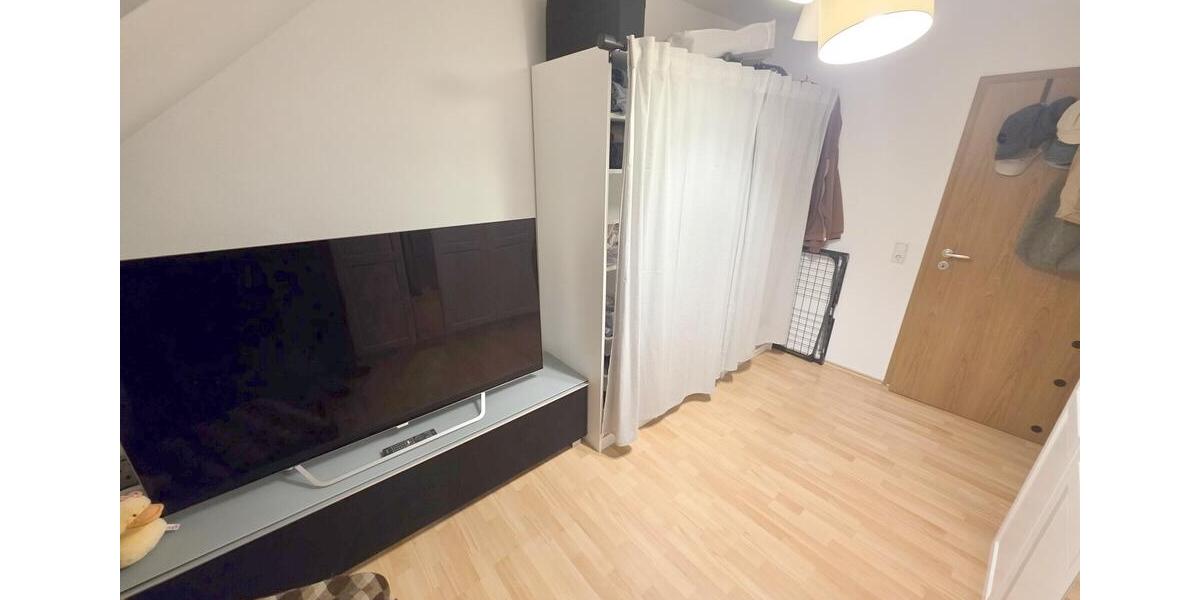 Dachgeschoßwohnung Sankt Augustin - 3 Zimmer, 80 m&sup2;, 760&euro; | Angebot:24750942