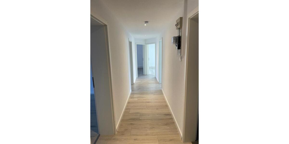 Erdgeschoßwohnung Hameln Kernstadt - 4 Zimmer, 78 m&sup2;, 649&euro; | Angebot:25636361