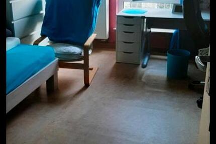 Möbl. Zimmer für FRAU März 26 1 zimmer