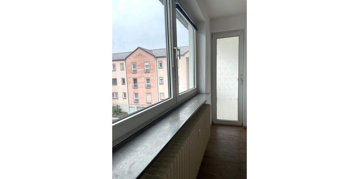 Etagenwohnung Eisenberg - 3 Zimmer, 74 m&sup2;, 690&euro; | Angebot:24909589