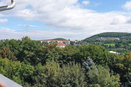 Helle 3-Raum Wohnung mit Balkon und Blick ins Grüne! 3 zimmer