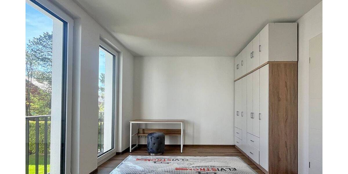 Reihenmittelhaus Hamburg Rahlstedt - 4 Zimmer, 115 m&sup2;, 2.700&euro; | Angebot:26733433