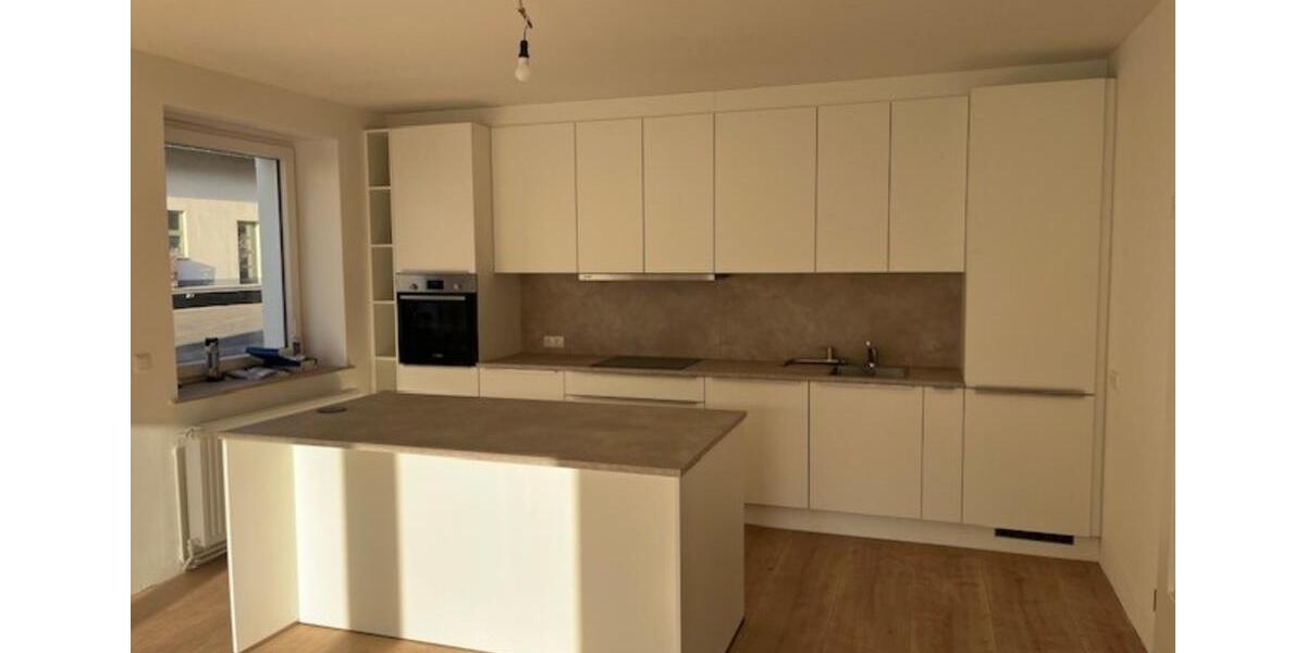 Frisch sanierte 5-Zimmer-Wohnung mit neuer Einbauküche & Terrasse 5 zimmer