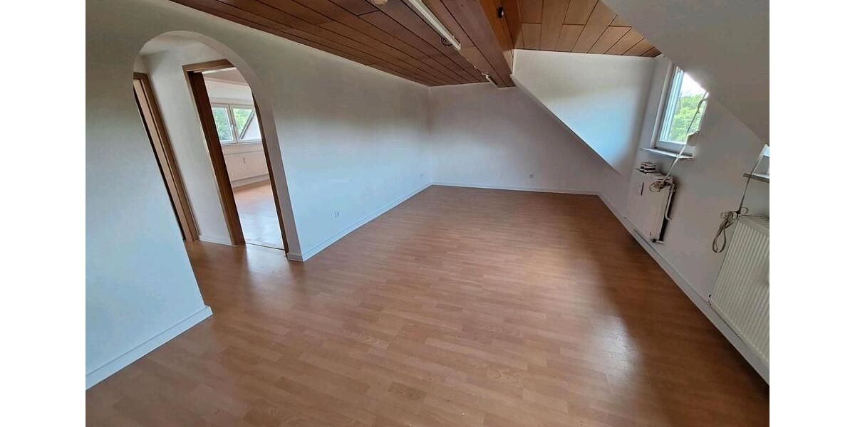 Dachgeschoßwohnung Trier Nord - 2 Zimmer, 57 m&sup2;, 720&euro; | Angebot:26625019