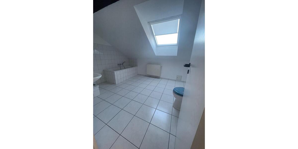 Dachgeschoßwohnung Stendal - 3 Zimmer, 69 m&sup2;, 550&euro; | Angebot:26067825