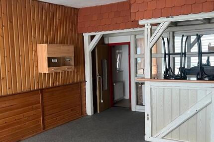 Wohnung Sangerhausen - 1 Zimmer, 50 m&sup2;, 300&euro; | Angebot:27634233