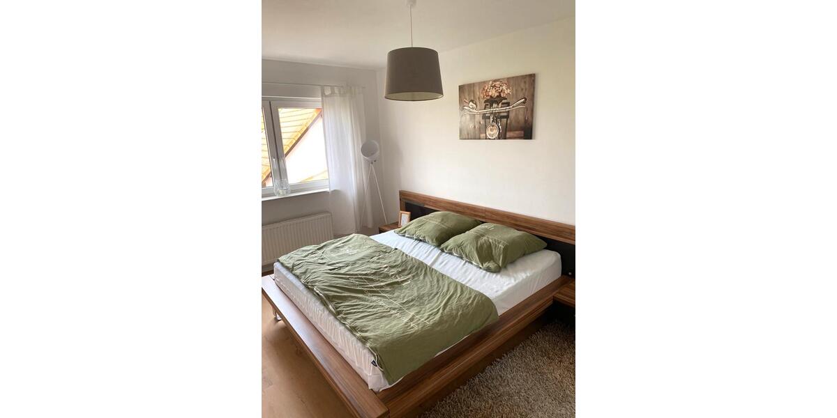 100 qm 4 Raum Maisonette Wohnung mit Dachterrasse möbliertunmöbl 4 zimmer