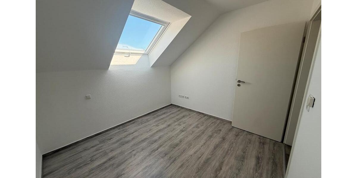 Etagenwohnung Großalmerode - 3 Zimmer, 122 m&sup2;, 1.050&euro; | Angebot:26365817