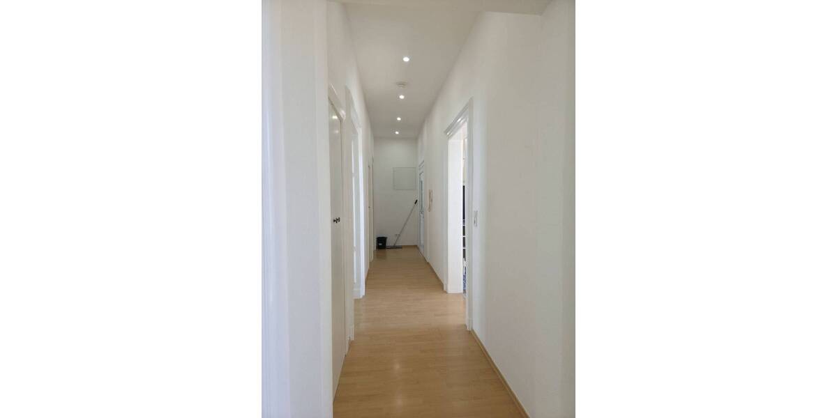 Etagenwohnung Wuppertal Barmen - 3 Zimmer, 82 m&sup2;, 695&euro; | Angebot:26733296
