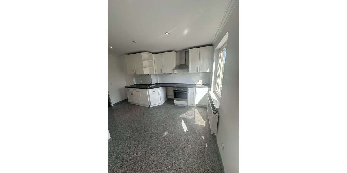 Etagenwohnung Elmshorn - 2.5 Zimmer, 90 m&sup2;, 850&euro; | Angebot:27278643