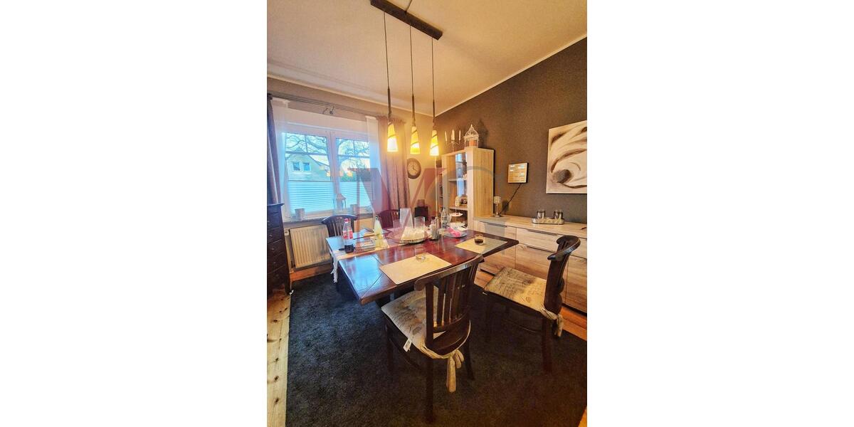 Einfamilienhaus Wilhelmshaven Aldenburg - 9 Zimmer, 227 m&sup2;, 1.600&euro; | Angebot:25843573