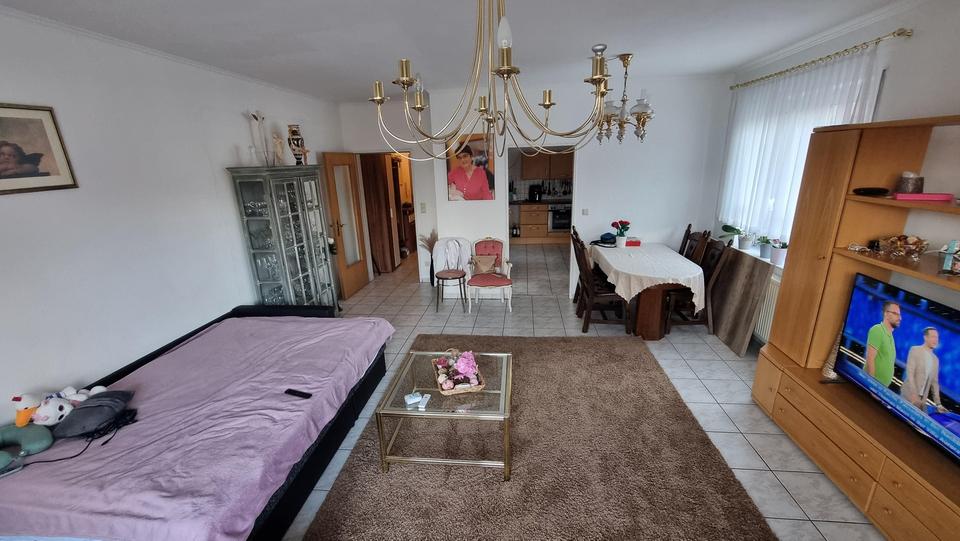 Zentrale, große 2 ZKBB 2 zimmer