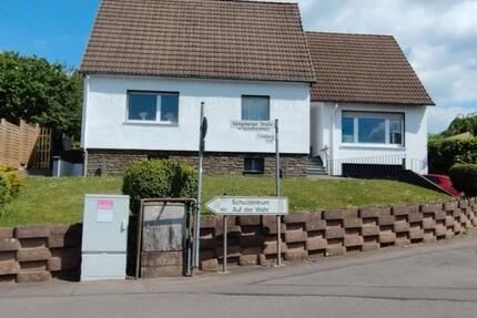 Haus Meinerzhagen - 7 Zimmer, 176 m&sup2;, 1.320&euro; | Angebot:26623939