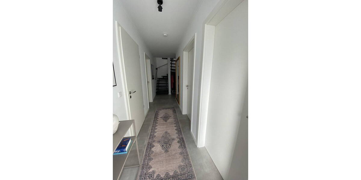 Etagenwohnung Porta Westfalica Hausberge - 5 Zimmer, 135 m&sup2;, 1.490&euro; | Angebot:26016202