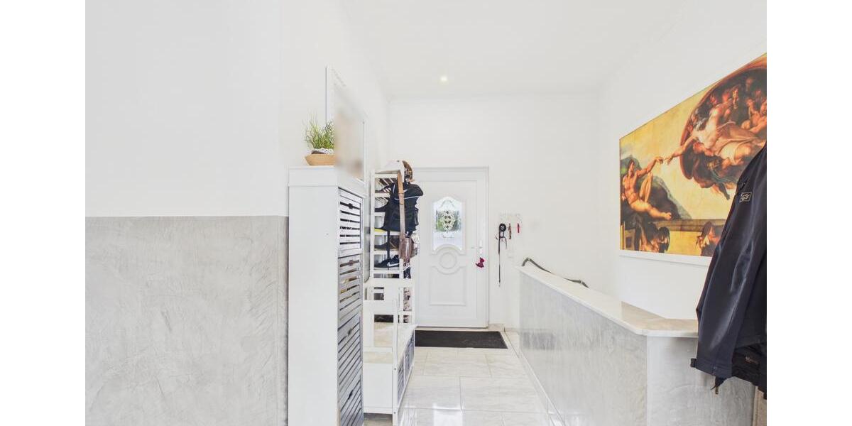 Villa Göppingen Bruckwasen - 7 Zimmer, 206 m&sup2;, 3.500&euro; | Angebot:26566211