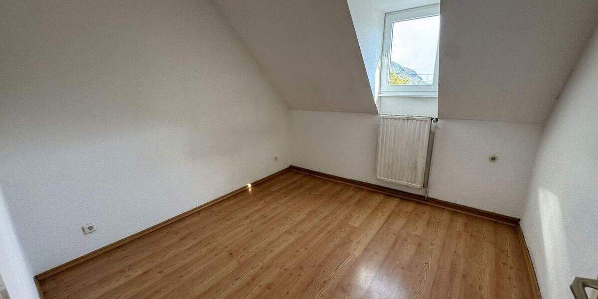 Gemütliche 3 Zimmer Dachgeschosswohnung in verkehrsgünstiger Lage von Leutesdorf 3 zimmer