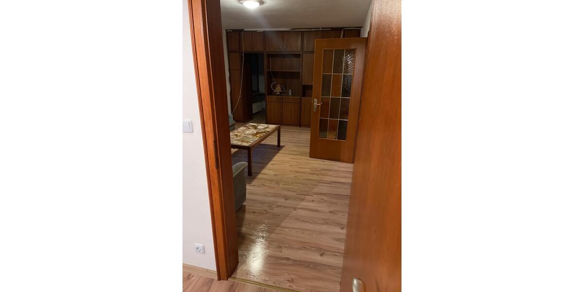 Einfamilienhaus Siegen Eiserfeld - 2 Zimmer, 85 m&sup2;, 1.100&euro; | Angebot:25268700