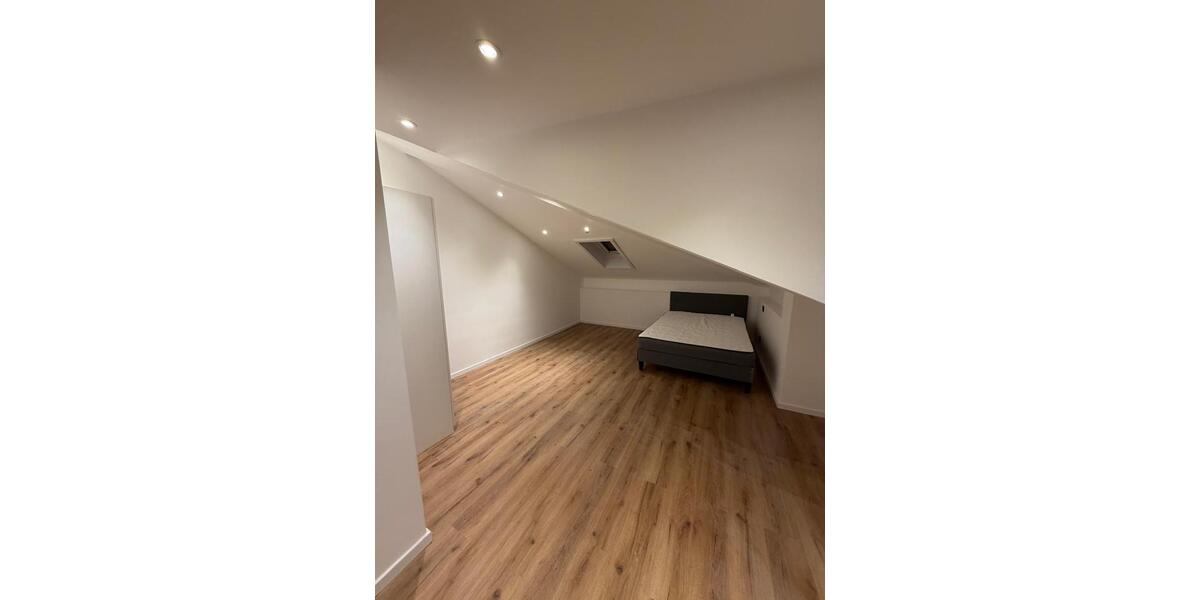 Wohnen auf Zeit Oberhaching Deisenhofen - 1 Zimmer, 12 m&sup2;, 740&euro; | Angebot:25776391