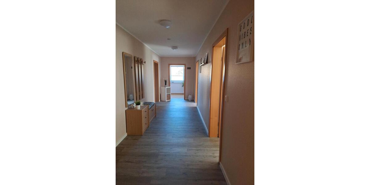 Wohnen auf Zeit Rinteln - 1 Zimmer, 86 m&sup2;, 350&euro; | Angebot:26021022