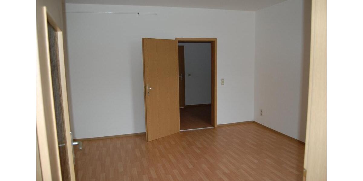Etagenwohnung Lengenfeld - 2.5 Zimmer, 60 m&sup2;, 300&euro; | Angebot:24512478