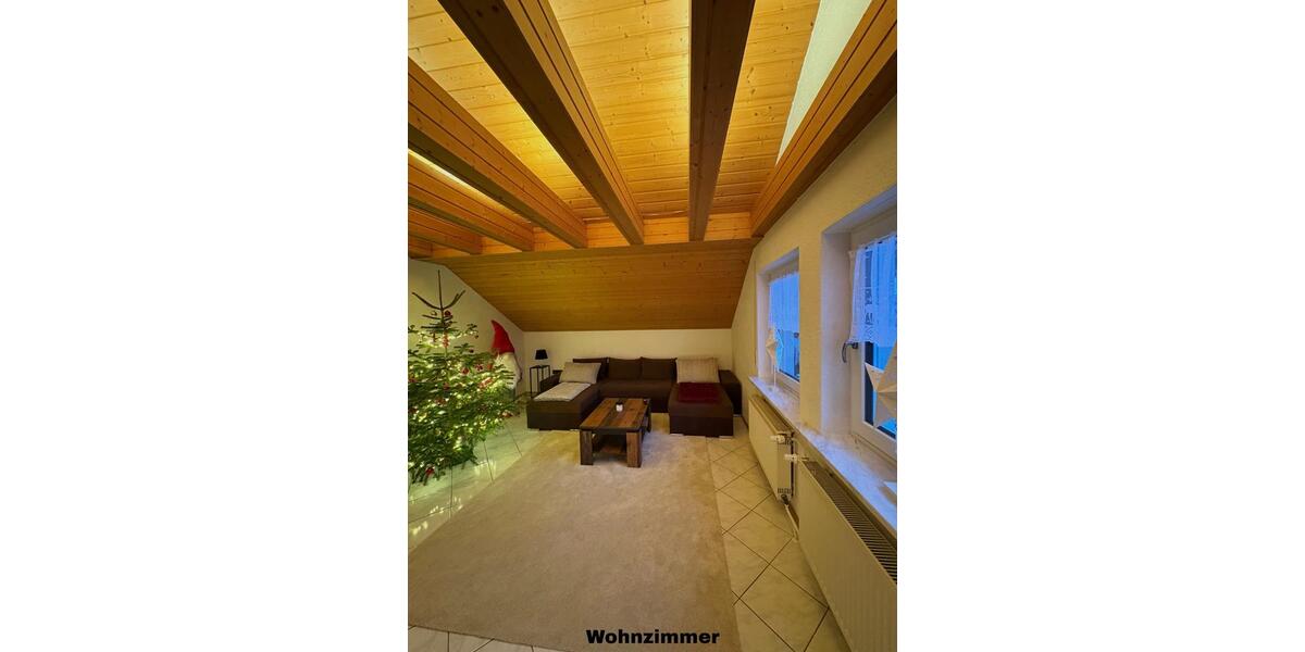 Dachgeschoßwohnung Steinwiesen - 3 Zimmer, 85 m&sup2;, 720&euro; | Angebot:24829119