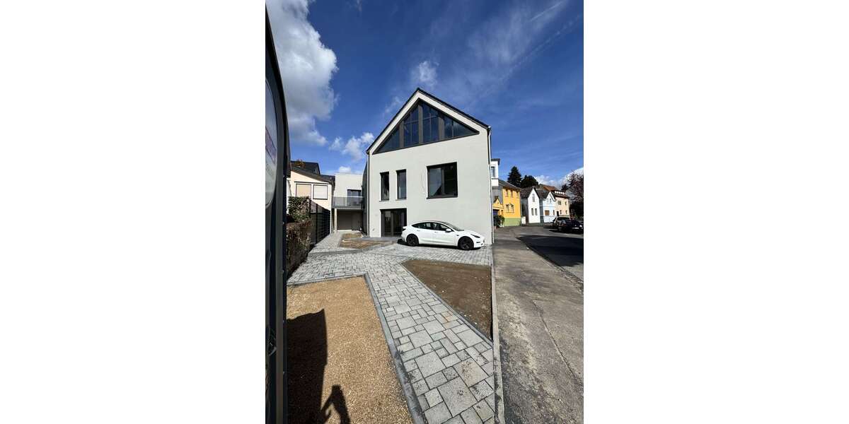 Etagenwohnung Bonn Schweinheim - 3 Zimmer, 75 m&sup2;, 1.500&euro; | Angebot:26071279