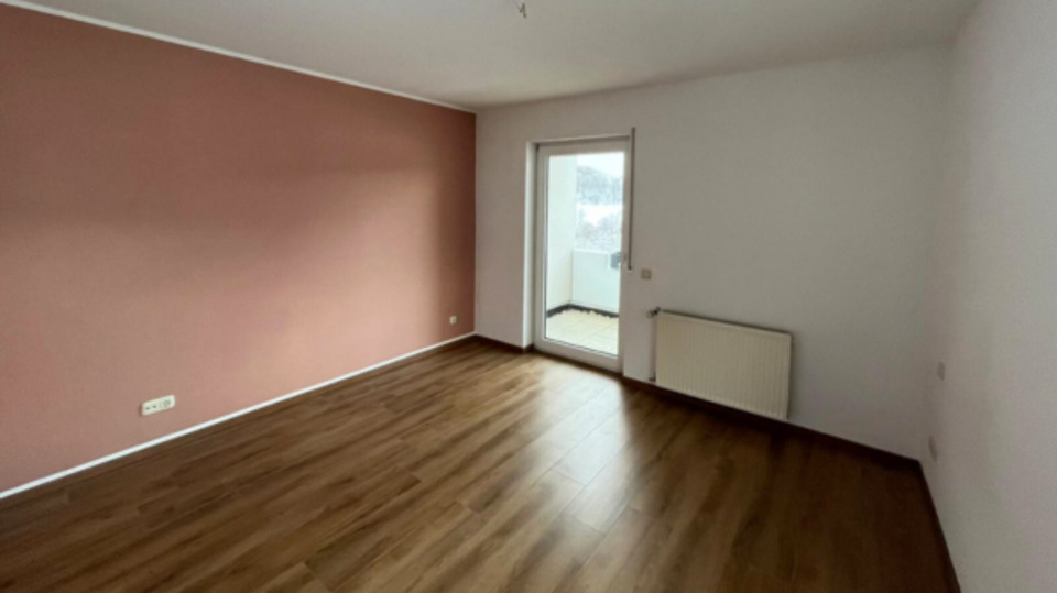 Exklusive 135 qm Wohnung mit Kamin, Einbauküche & Garage 4 zimmer