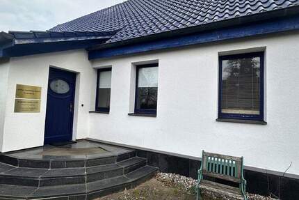 Haus Stralendorf - 6 Zimmer, 220 m&sup2;, 1.340&euro; | Angebot:24005215