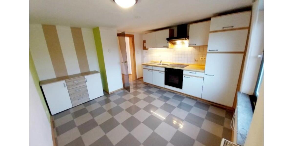 Dachgeschoßwohnung Regenstauf - 2 Zimmer, 550&euro; | Angebot:21606544