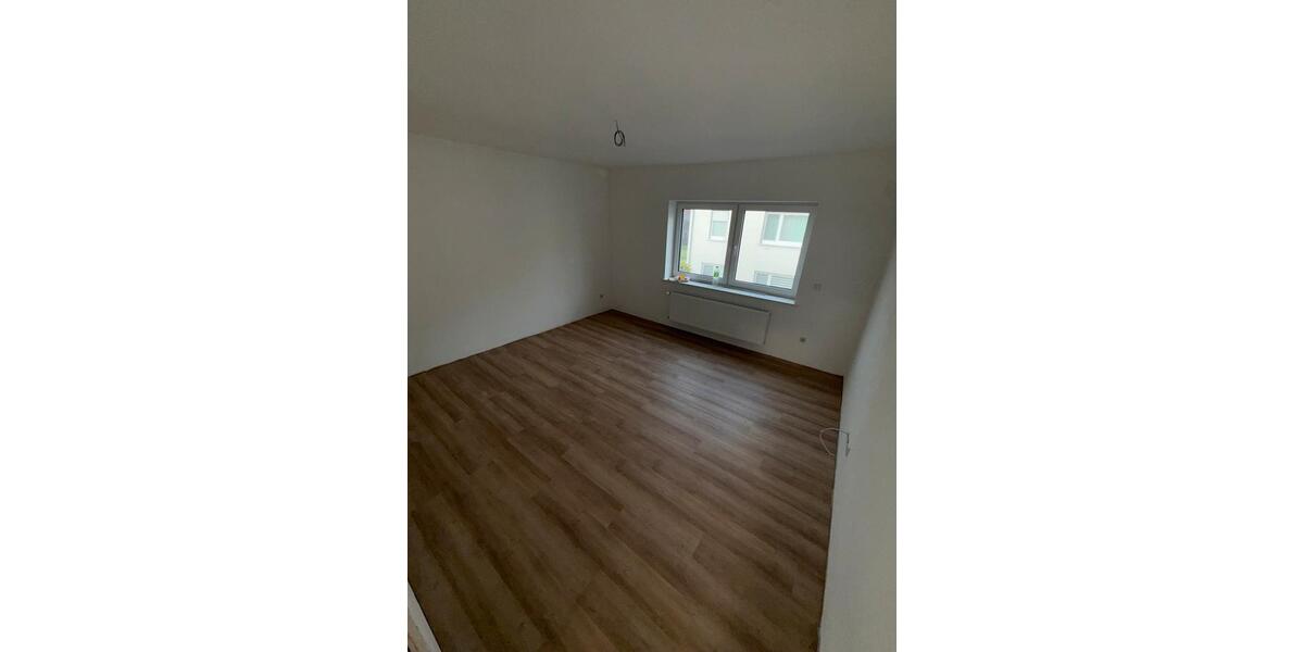Maisonettenwohnung Linden - 3.5 Zimmer, 95 m&sup2;, 1.120&euro; | Angebot:26615127