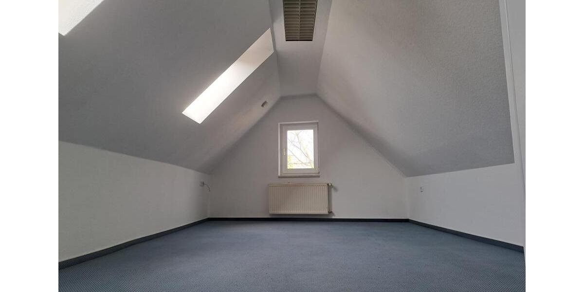 Dachgeschoßwohnung Kulmbach Blaich - 1 Zimmer, 25 m&sup2;, 482&euro; | Angebot:25482408