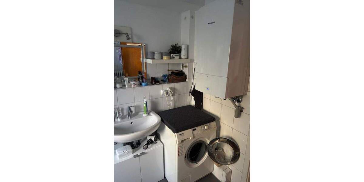 Etagenwohnung Köln Holweide - 2 Zimmer, 71 m&sup2;, 985&euro; | Angebot:25252285