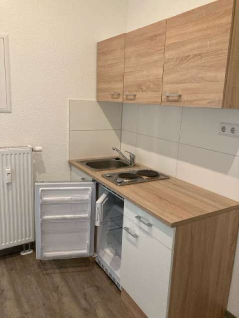 Wohnung zum Mieten in Bernburg (Saale) 354 € 44.08 m²
