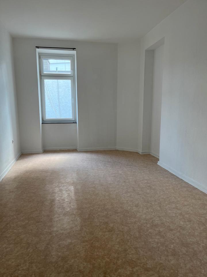 Zwei-Zimmer-Wohnung, Wohnküche und Bad, Koblenzer Altstadt