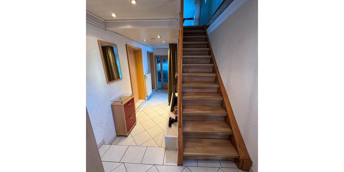 Einfamilienhaus Gießen Allendorf - 4 Zimmer, 150 m&sup2;, 1.490&euro; | Angebot:24785718