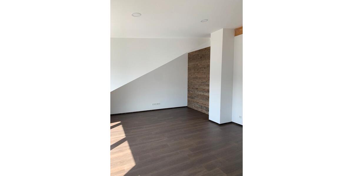 Dachgeschoßwohnung Arrach - 2 Zimmer, 79 m&sup2;, 770&euro; | Angebot:24737329