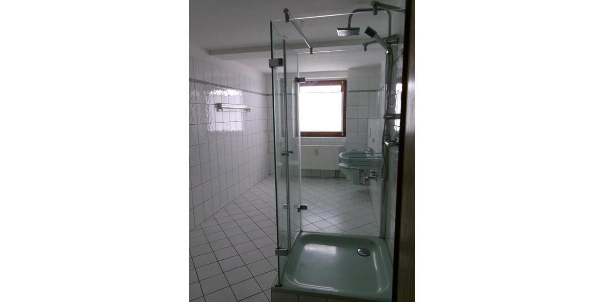 Dachgeschoßwohnung Auerbach/Vogtland Vogtland - 2 Zimmer, 67 m&sup2;, 337&euro; | Angebot:20444543