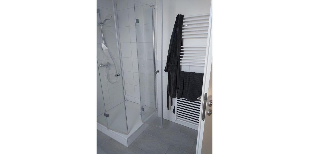 Dachgeschoßwohnung Edingen-Neckarhausen Neu-Edingen - 2 Zimmer, 50 m&sup2;, 950&euro; | Angebot:25998778